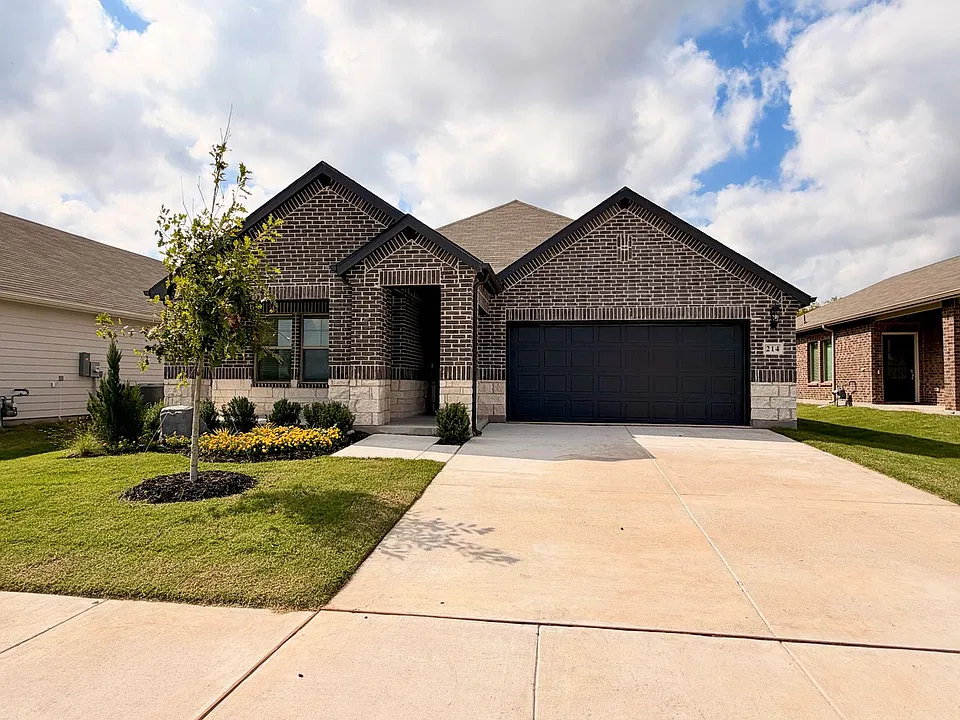 214 Winchester Ln