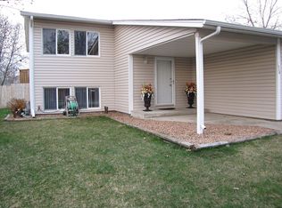 1938 Murphy Ave, Shakopee, MN 55379