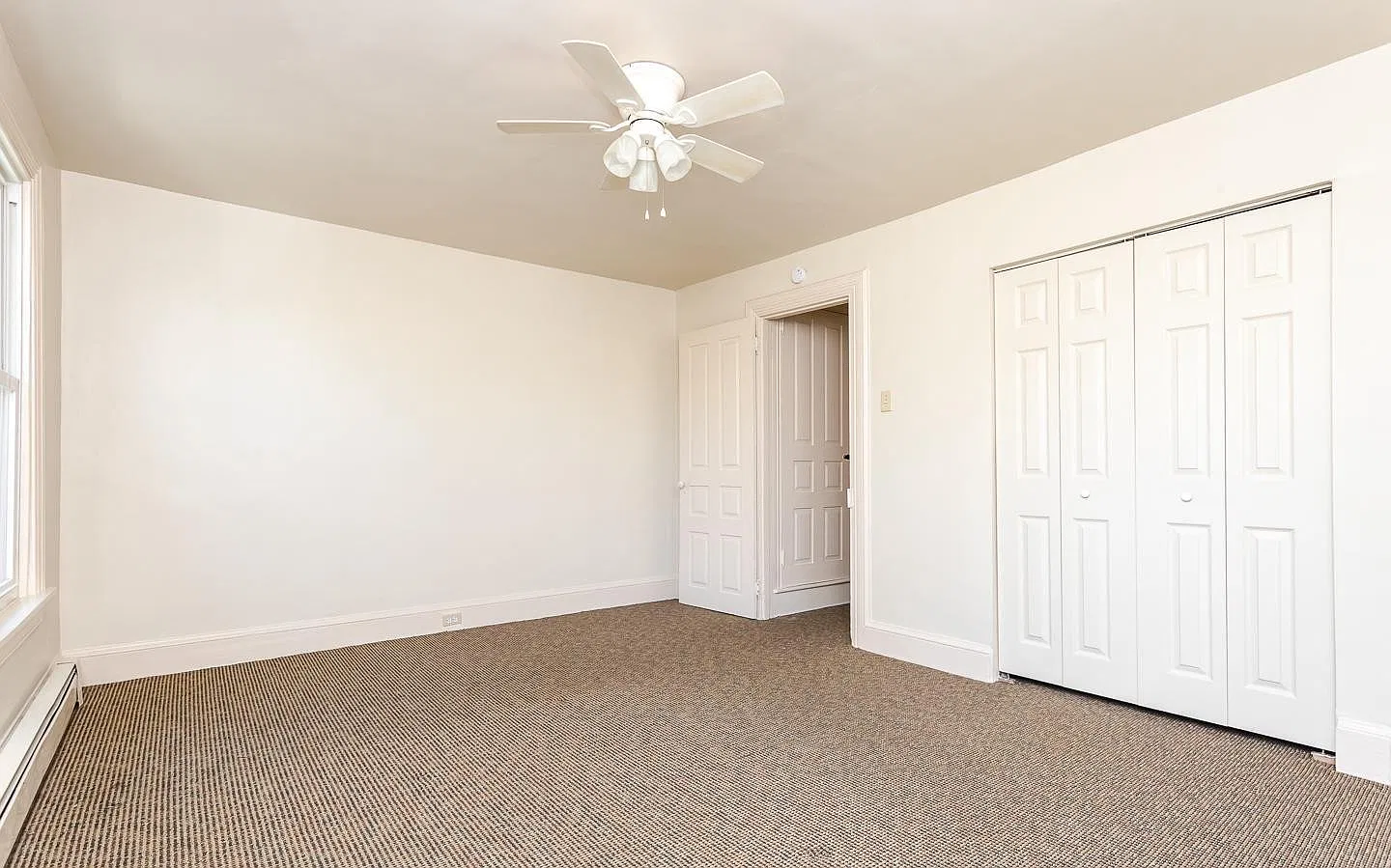 3 bed, 1445 sqft, $1,700 — Photo 2