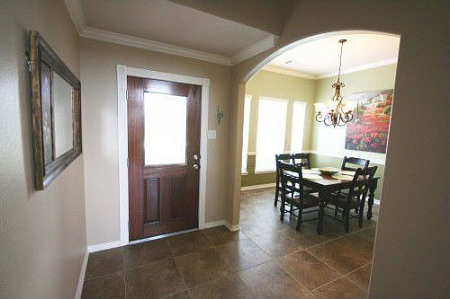 2nd image of 28235 Daystrom Ln