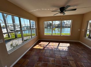 516 129th Ave E, Madeira Beach, FL 33708