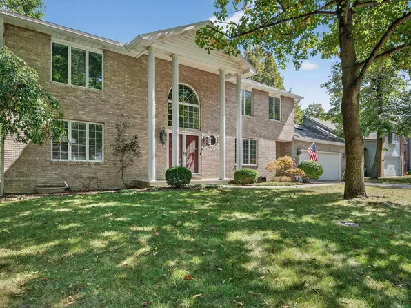 1506 Ironwood Dr, Marion, IN 46952