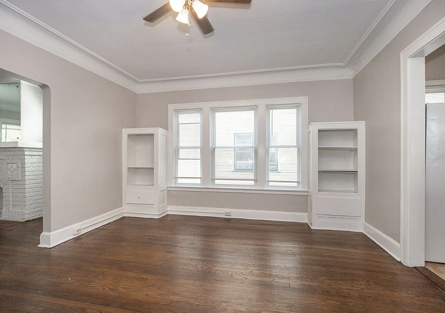 1696 Coventry Rd Cleveland Heights, Oh. 44118 — Photo 3