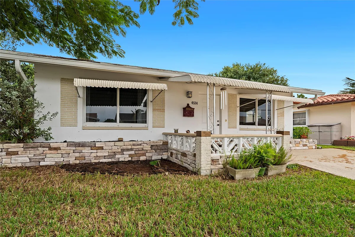 Building Photo - 4514 NW 49th Dr