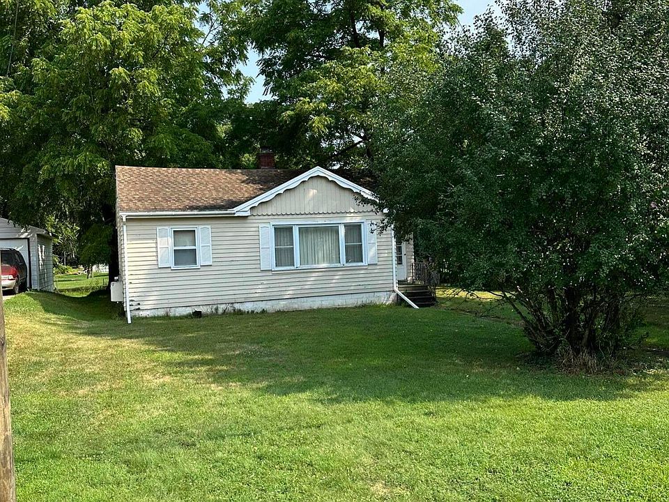 1st image of 3302 Carlton Blvd