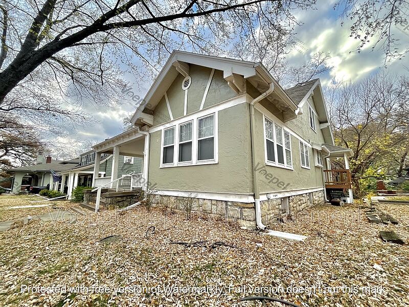 5408 Rockhill Rd, Kansas City, MO 64110 Zillow