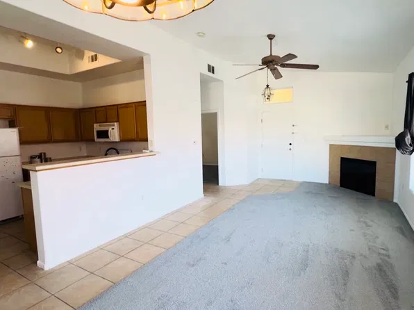 2305 W Horizon Ridge Pkwy, Henderson, NV