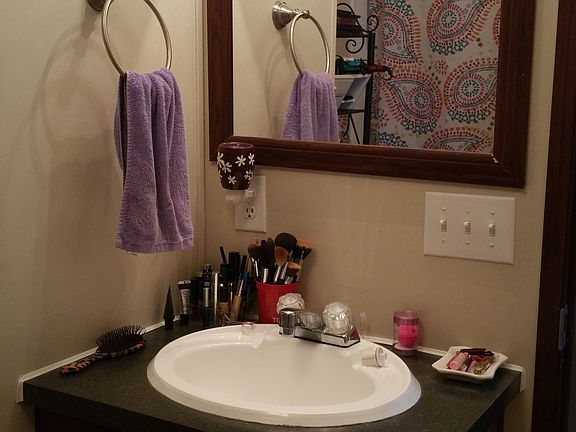 2nd bathroom 