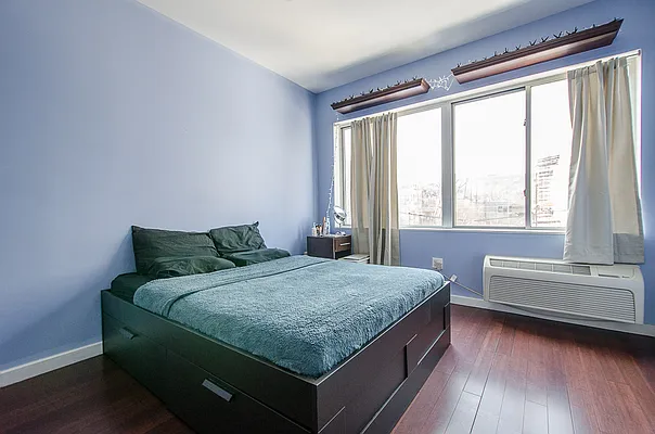 Sold by Brick&Mortar | media 6