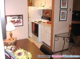 110285 Village Rd, Chaska, MN 55318