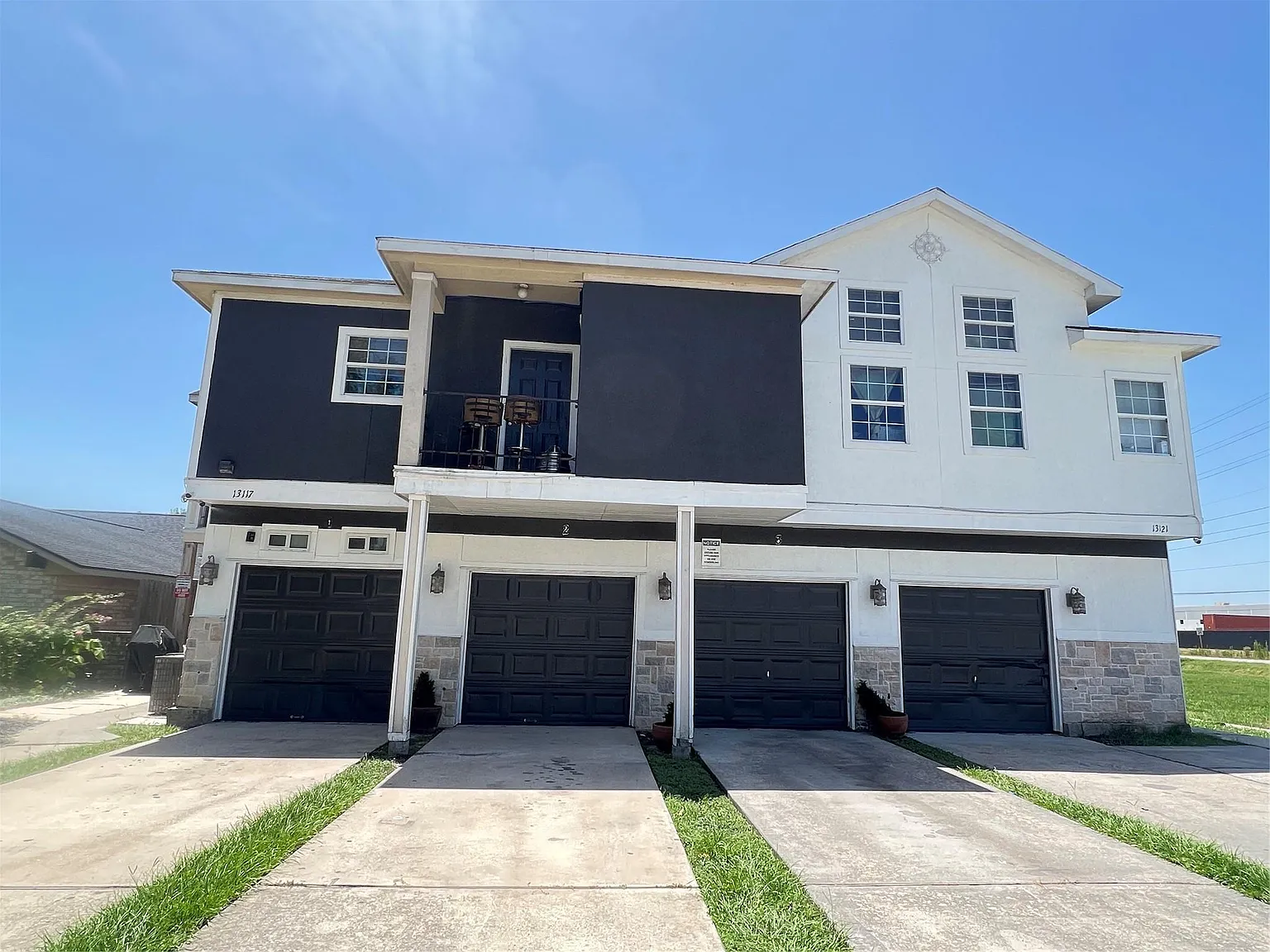 4 bed, 3.0 bath, 3867 sqft, $2,350 — Photo 1