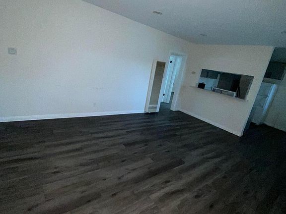 4th image of 4675 Eagle Rock Blvd #4