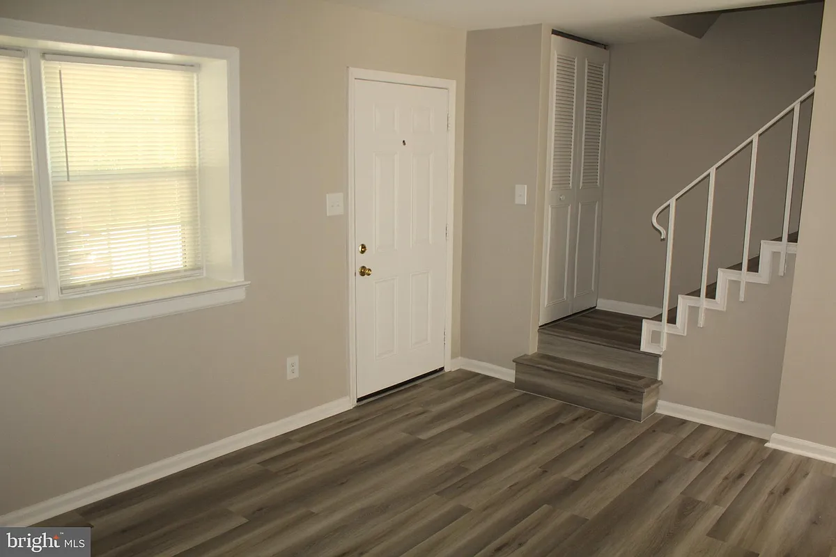 Building Photo - 731 Denton Cir