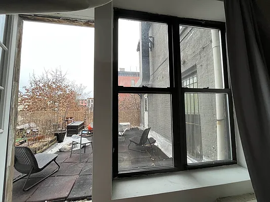 Rented by City Vista Inc | media 59