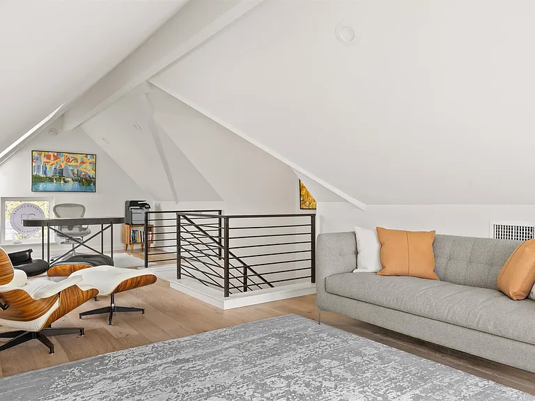 4404 Mount Vernon Dr #B — Photo 33