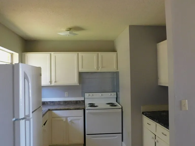 717 Richardson St — Photo 4