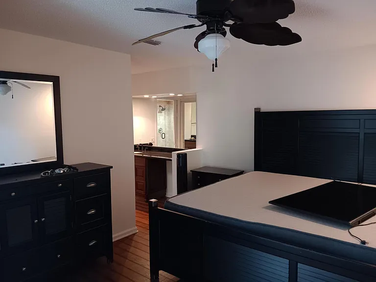 23157 Fountain View Dr #E — Photo 10