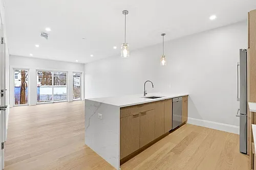 21 Glen Rd #11 Photo 1