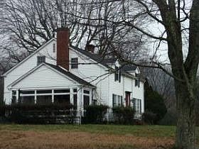 1st image of 2857 Cherokee Dr