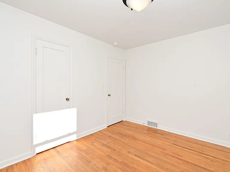 10440 65th Ave S — Photo 17