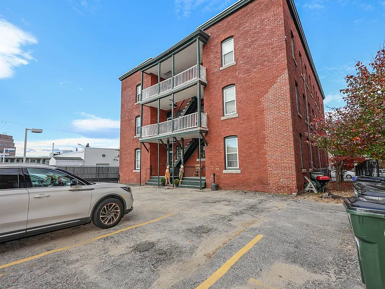 97 Bridge St #12 — Photo 28