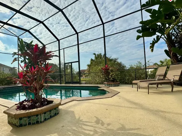 10858 Hoffner Edge Dr, Riverview, FL 33579