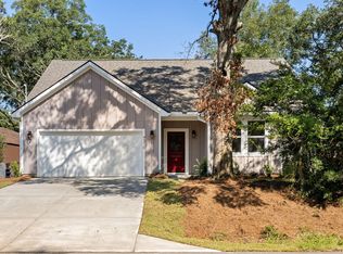 4316 Paramount Dr, North Charleston, SC 29405