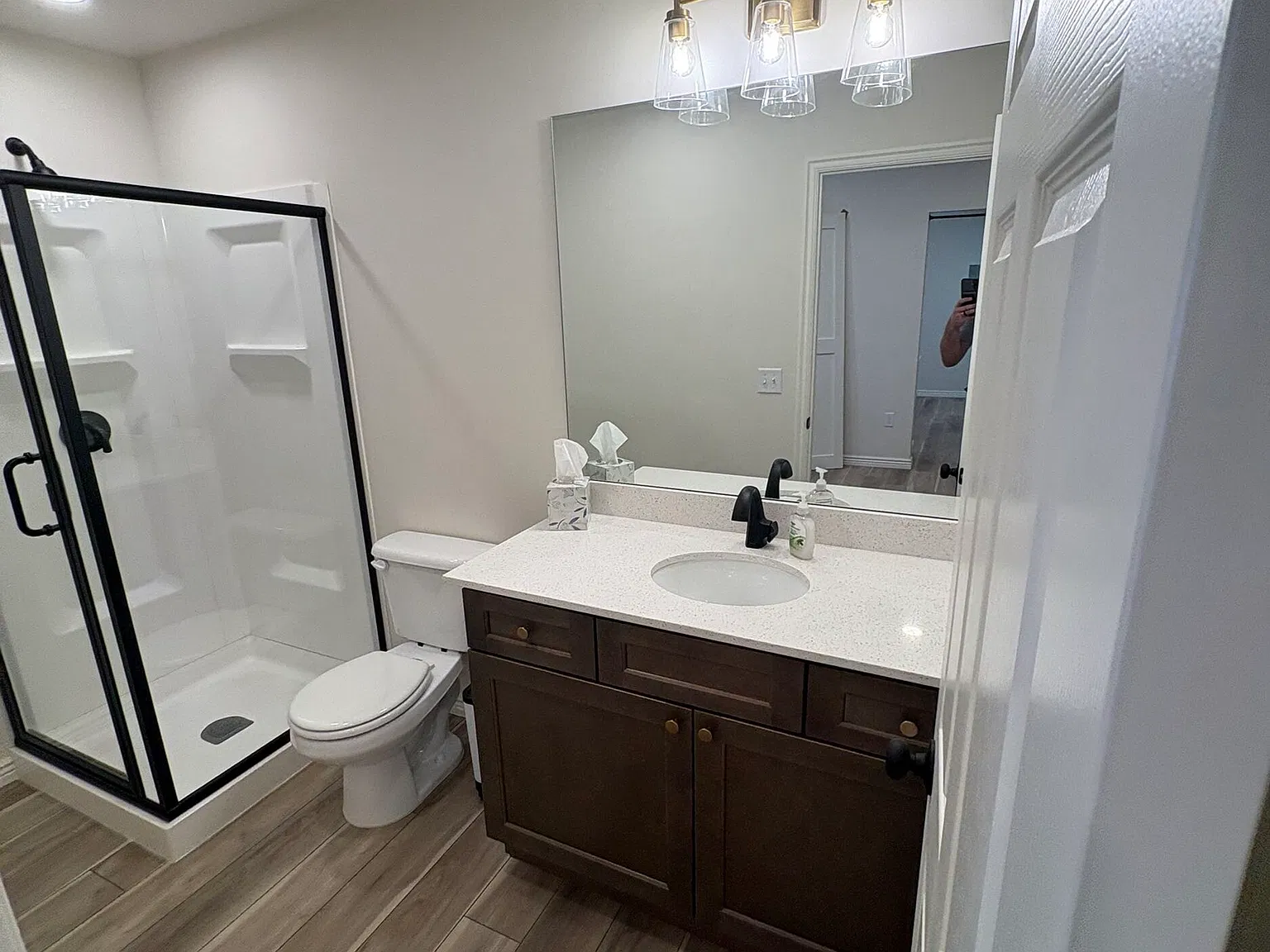 1 bed, 550 sqft, $1,200 — Photo 3