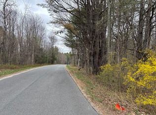 87 South St, Cummington, MA 01026