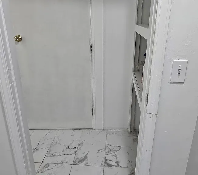 629 W Watson St — Photo 18