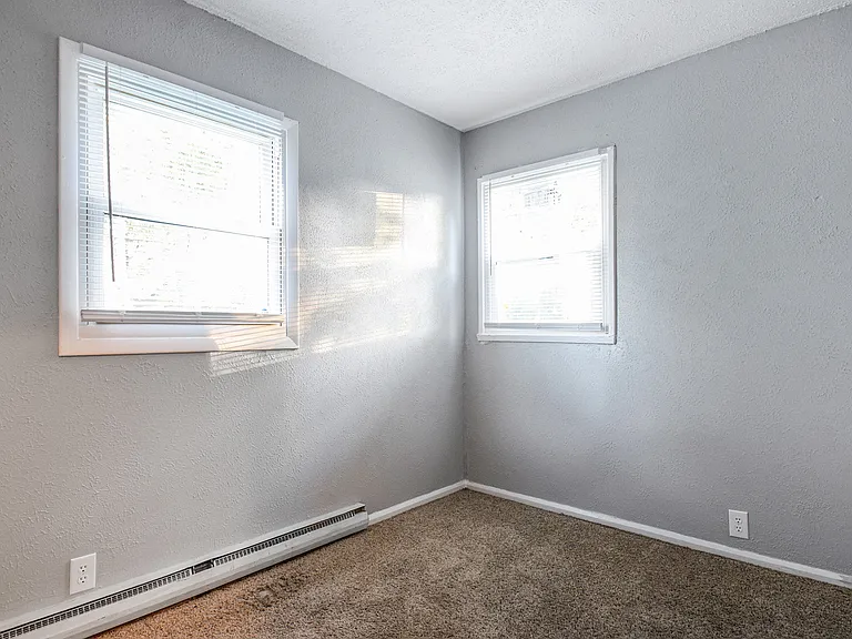 526 S Edison Ave — Photo 12