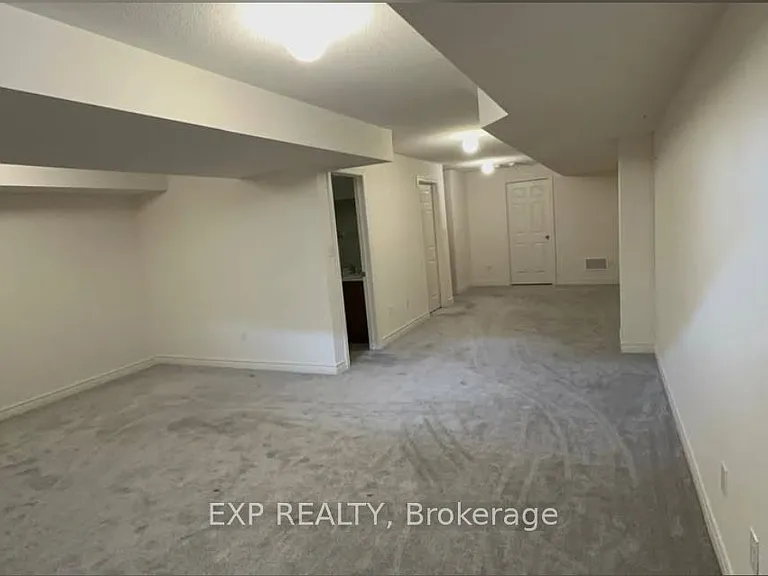 647 Krawchuk Cres — Photo 17