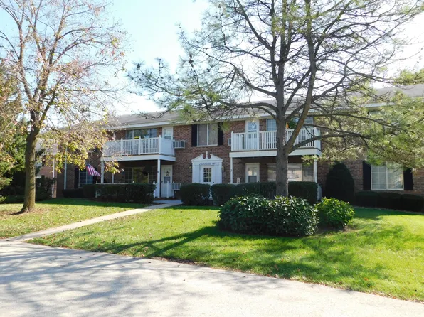 141 Linden Ln, Thiensville, WI 53092