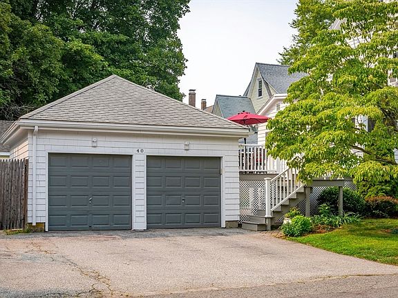 2nd image of 40 Woodland Ave
