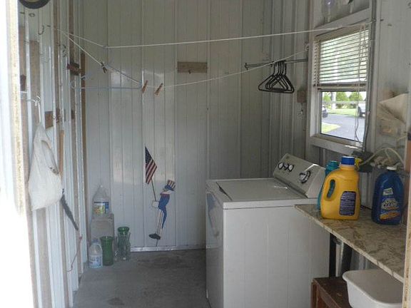 Shed with Washer