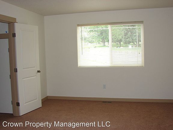4th image of 1020 S Olympia Pl APT A