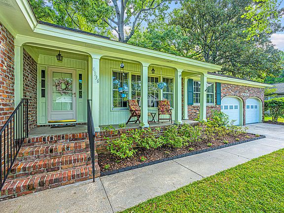 5th image of 4336 Helene Dr