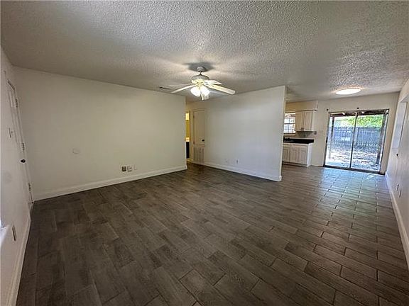 3rd image of 57426 Oak Ave