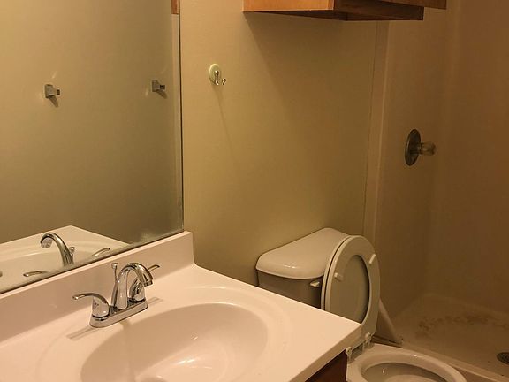 4th image of 359 Lindenwalk #1