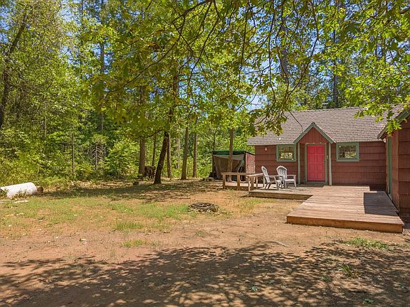 3rd image of 3684 Moran Rd