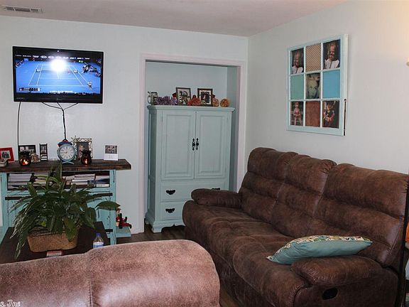 3rd image of 509 Belvedere Dr Unit B6