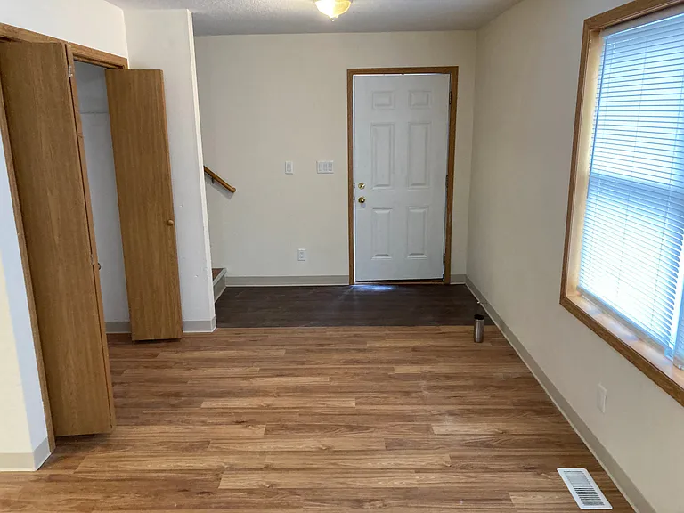 414 S 4th St #101 — Photo 8