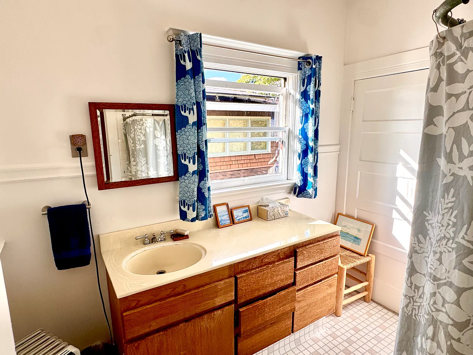 4 bed, 1.5 bath, 2100 sqft, $1,350 — Photo 4