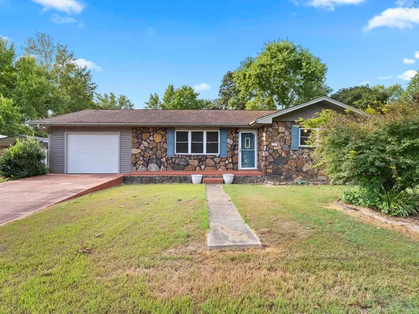 604 Park St, Flippin, AR 72634