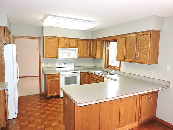5th image of 2009 Plymouth St
