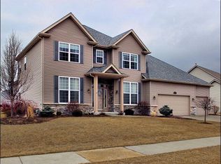 935 Hayden Dr, Yorkville, IL