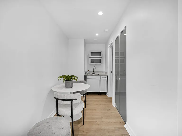 150 NE 50th Ter — Photo 61