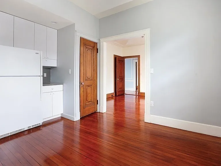 1514 Beacon St #27 — Photo 12