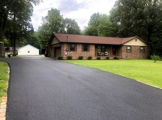 1547 N Gum Springs Rd, Paducah, KY 42001