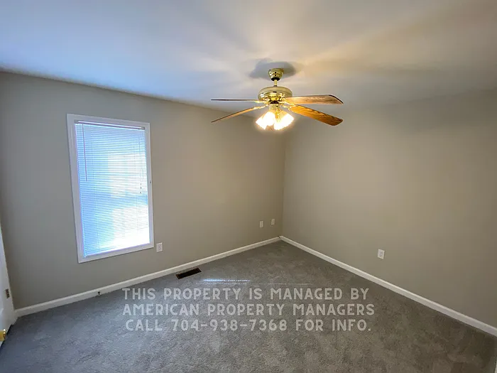 501 Martin Cir #D — Photo 9